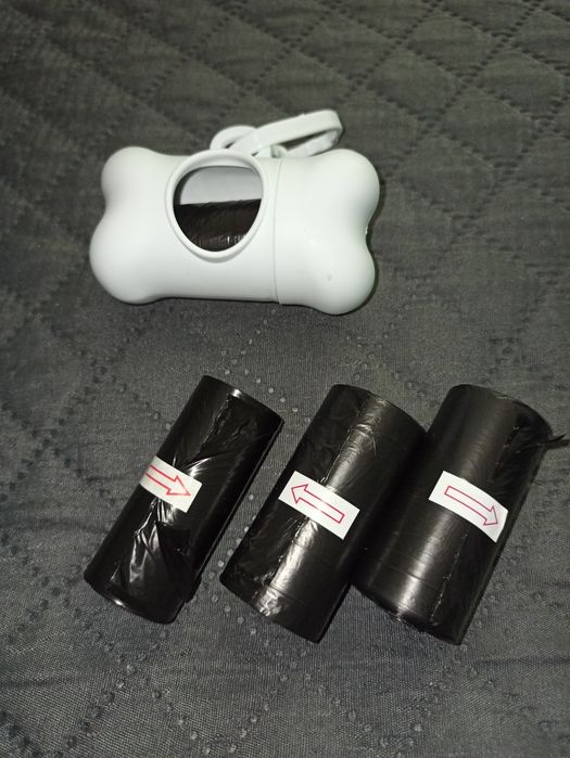 Woreczki na psie odchody, zawieszka.