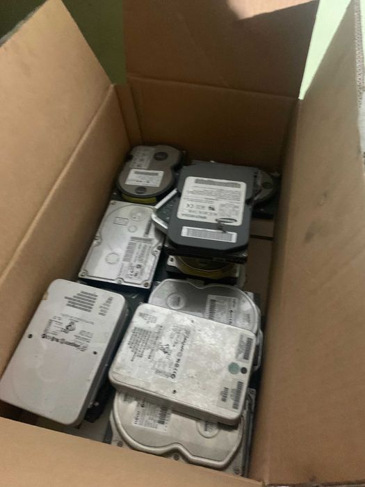 Продам компьютерный хлам