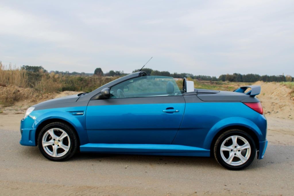 Opel Tigra Cabrio OPC Nawigacja