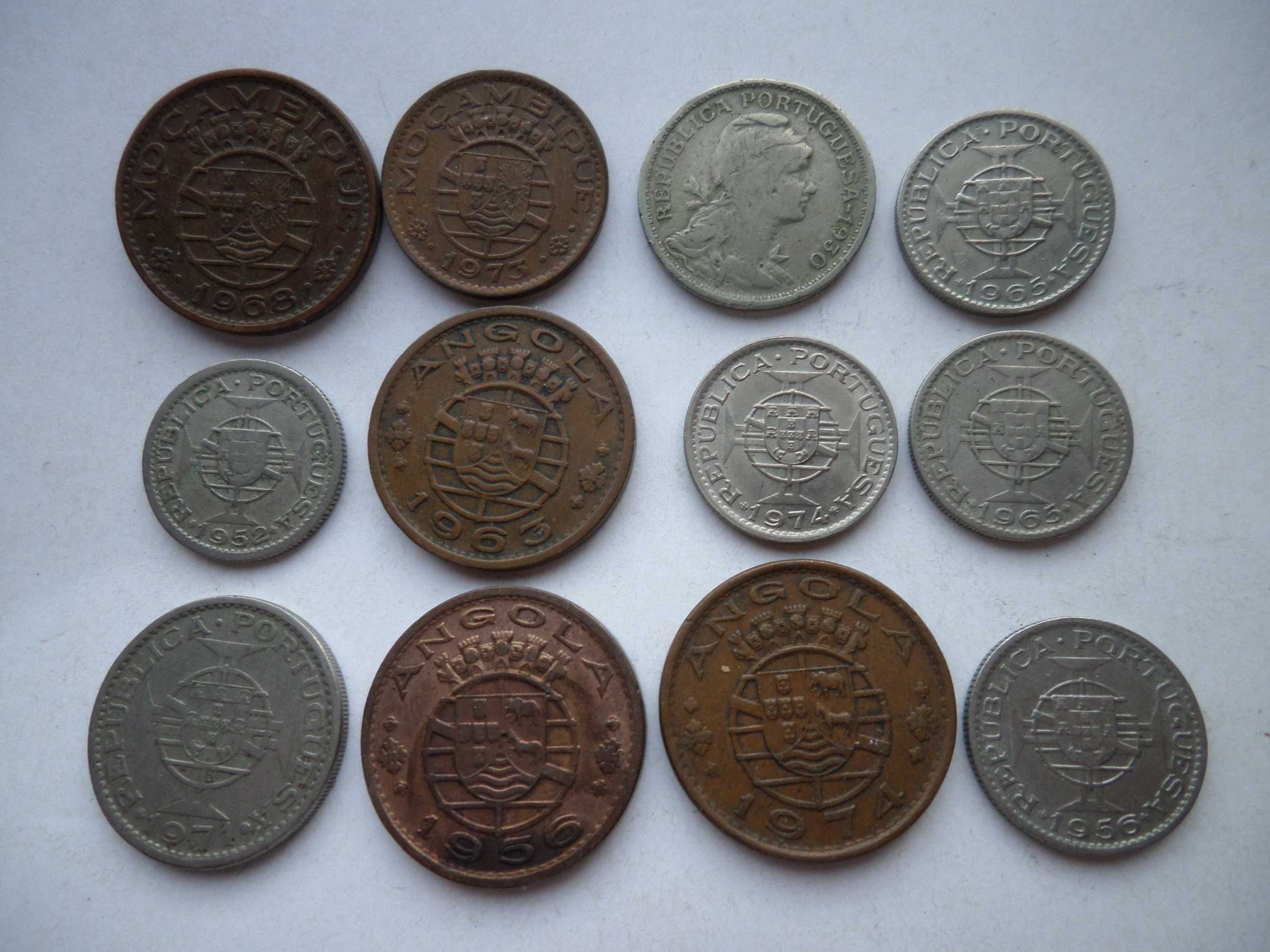 Lote  12 moedas das Ex Colónias Portuguesas.