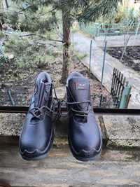 Рабочие мужские ботинки с металлическим носком 42р