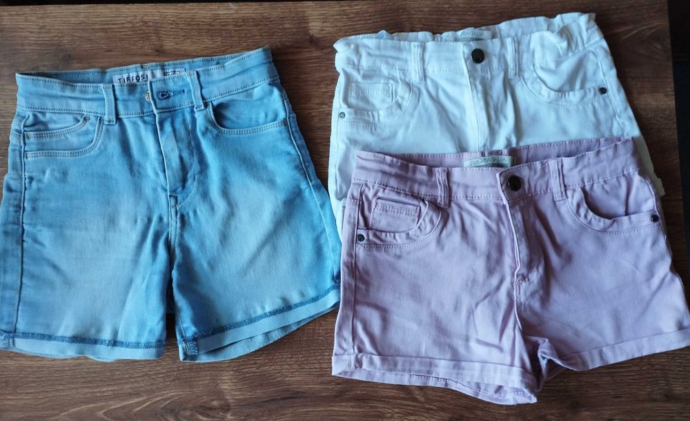 Шорти джинсові стрейчеві голубі д/дівчини р-р 136/140 на 9-10лет