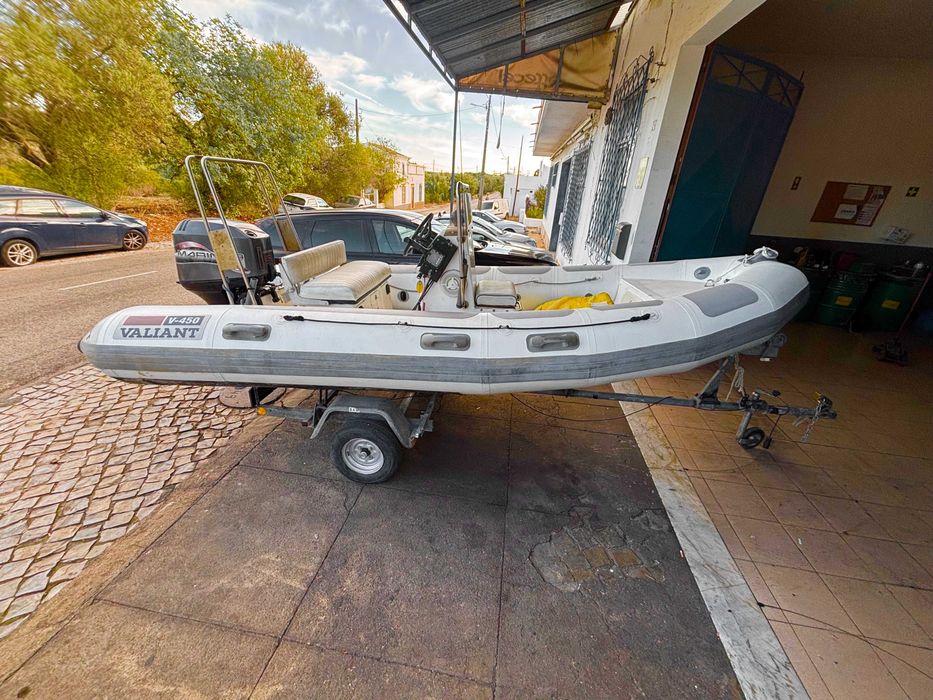 Barco semirrígido 4.5