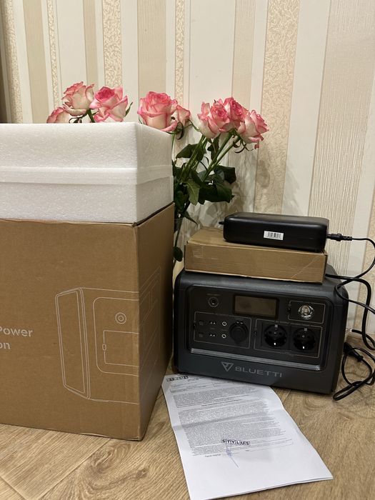 Зарядна станція BLUETTI PowerOak EB70