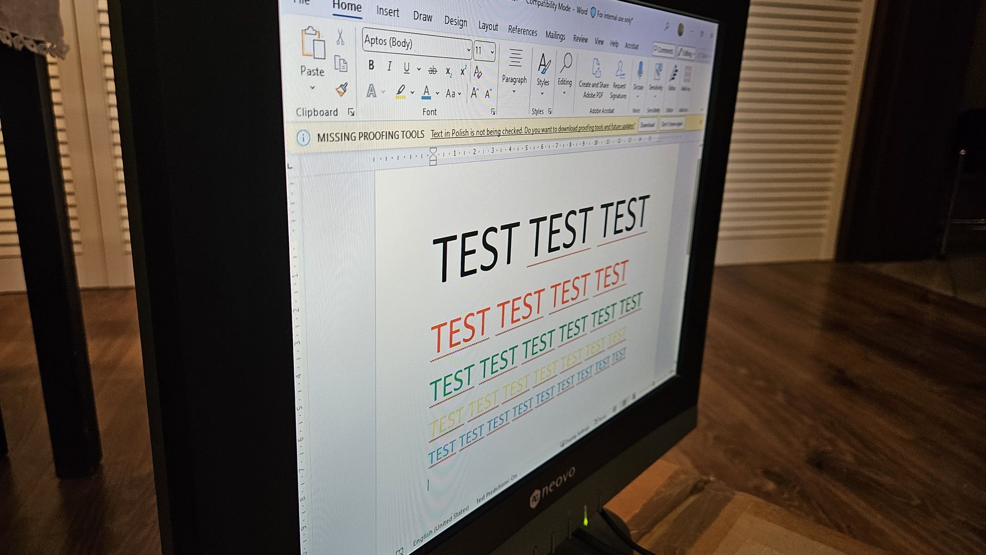 Monitor LCD 15'' AG Lenovo. Pudełko, instrukcja