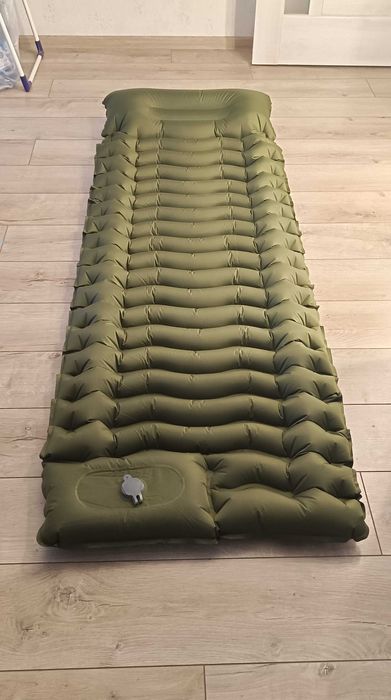 каремат з вбудованим насосом надувний матрац одномісний похідний