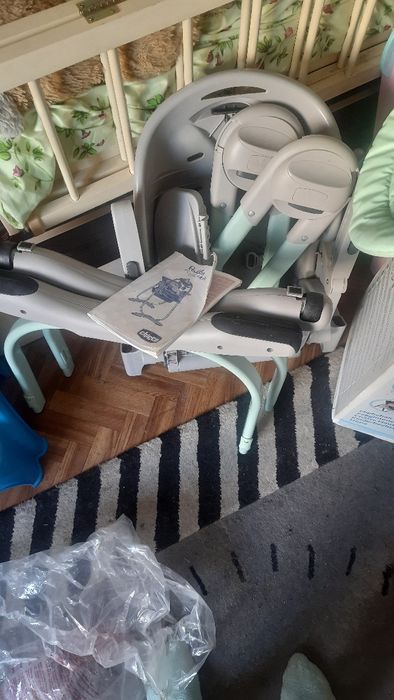 Столик, стільчик для годування chicco