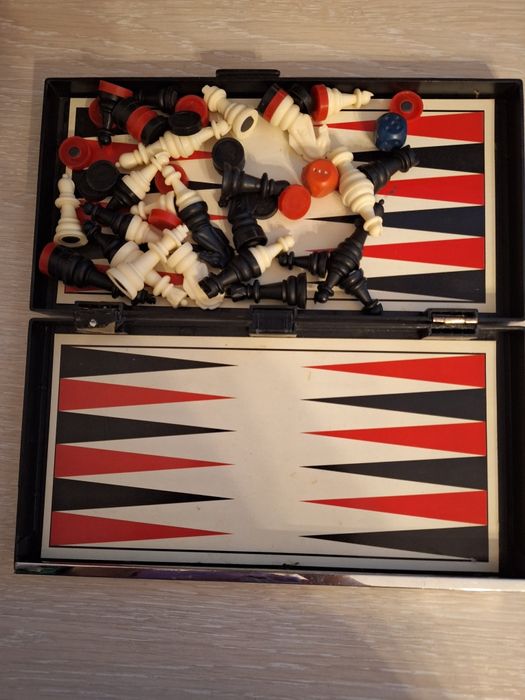 Шашки, шахматы,  нарды портативна , магнітна