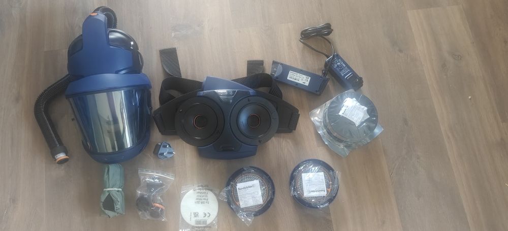 Jednostka napędowa Sundstrøm SR-500 z akumulatorem/ładowarką/filtrem