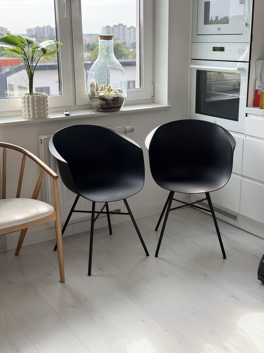 Krzesła 4szt. Plastikowe metalowe nóżki czarne loft porzadne