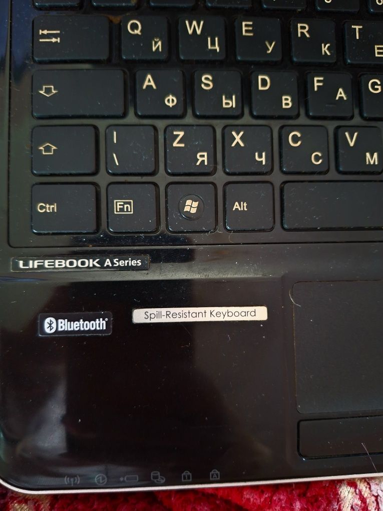 Ноутбук Fujitsu Livebook
