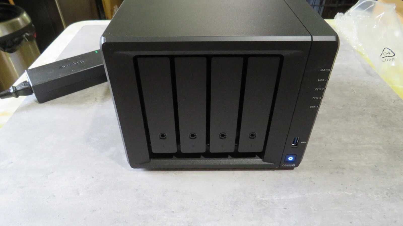 Synology 4 bay NAS DiskStation DS920+ (Diskless), 4-bay; 4GB DDR4