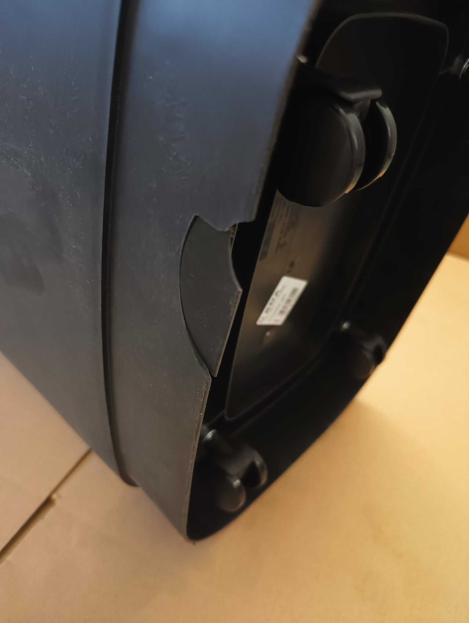 EDA - Jura Montania XL pojemnik na pellet z kółkami 70 L - dla 45 kg