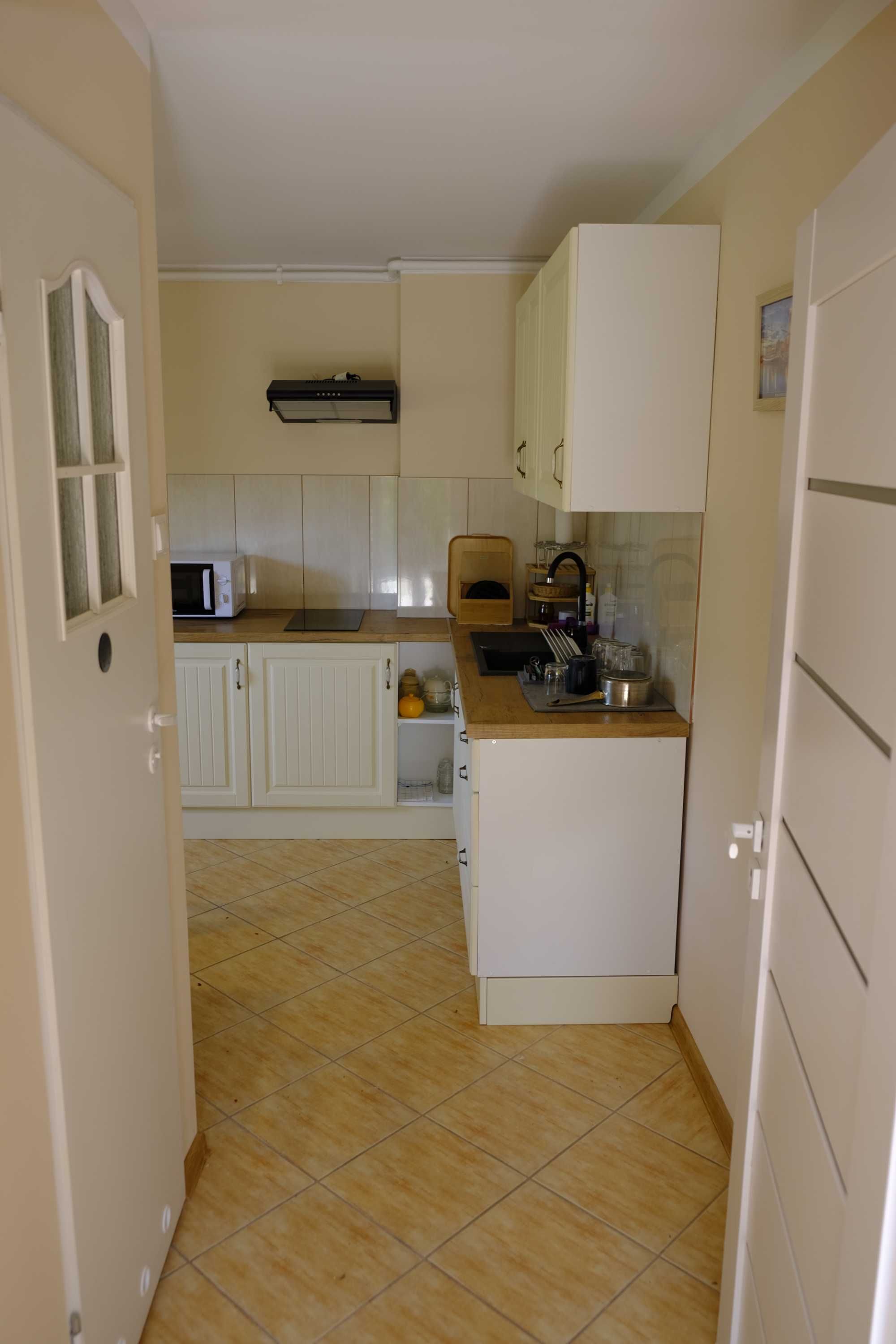 Dwupokojowy apartament  do wynajęcia przy deptaku  Zdrój