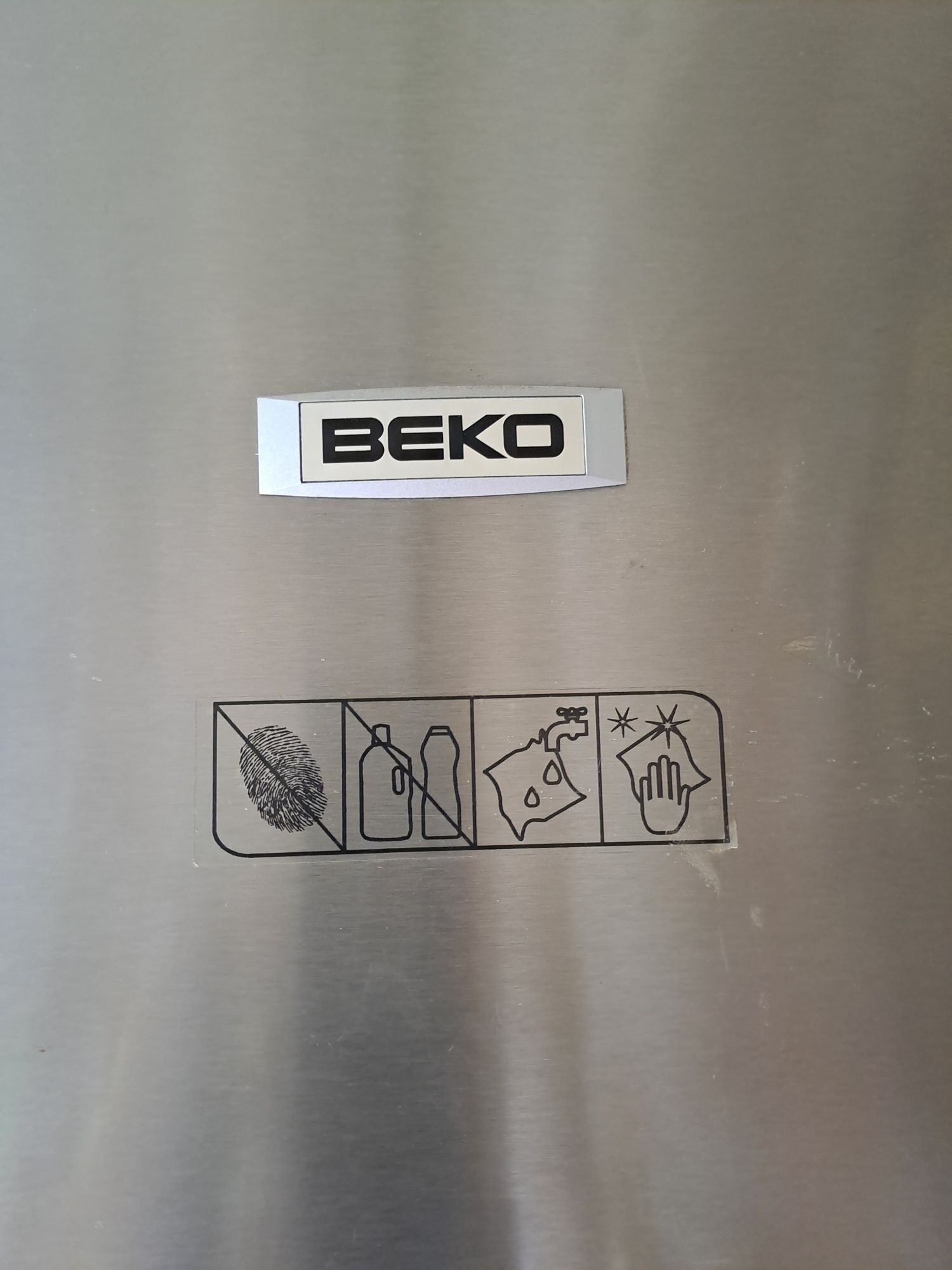 Lodówka Beco z kostkarka
