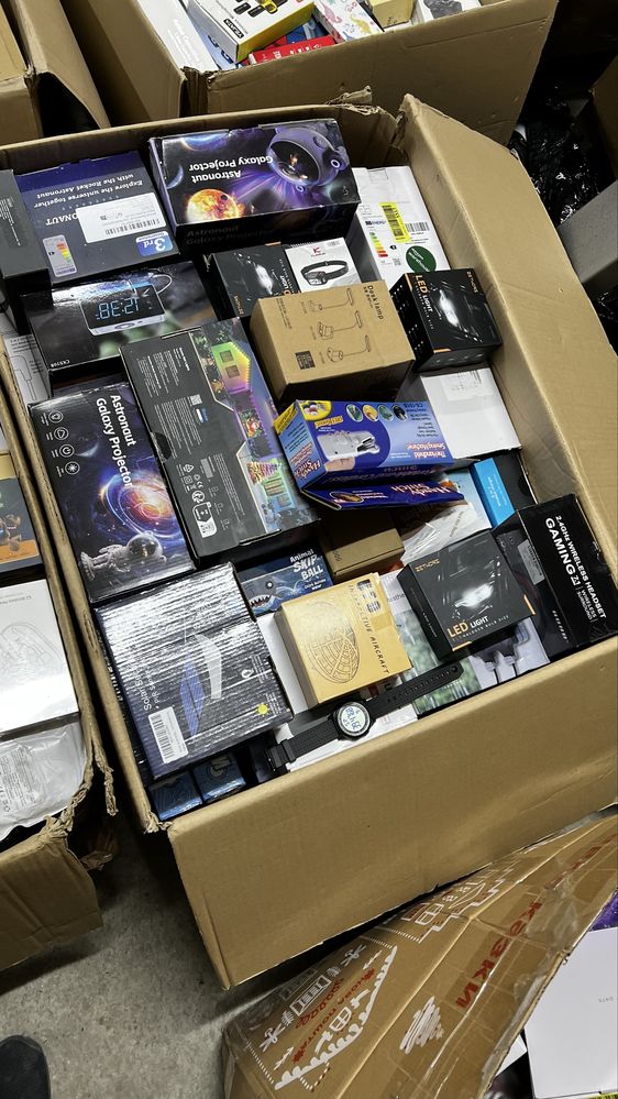 Бокси Amazon електроніка