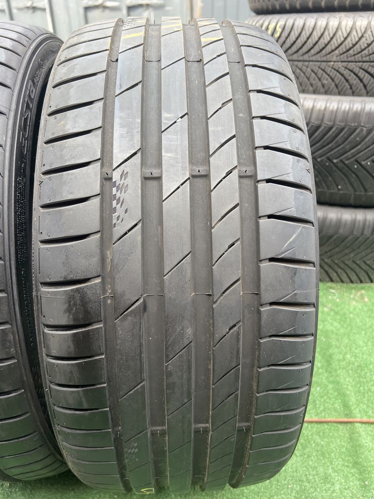 * OponyvKumho 235/30/20 para demo