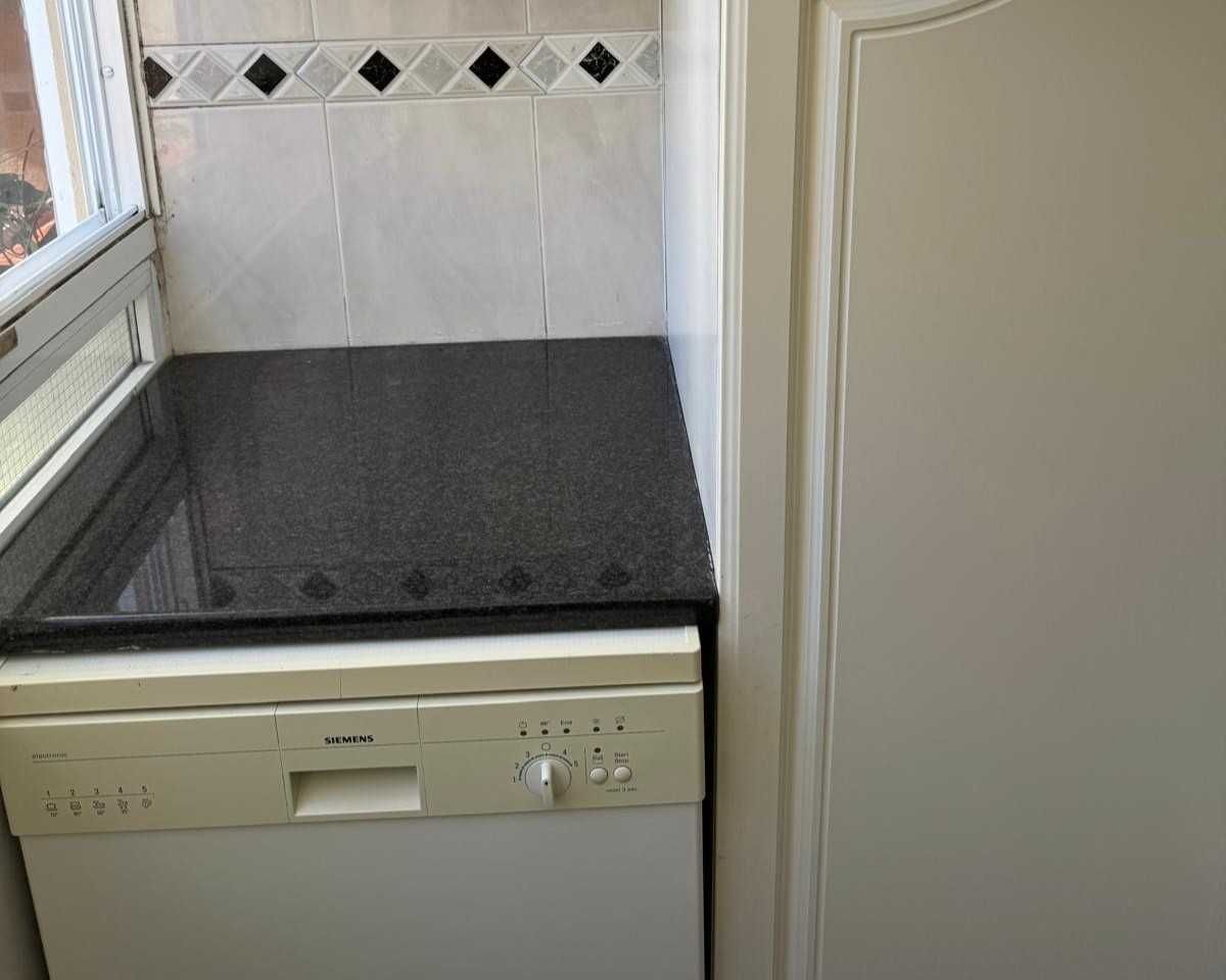 Quarto para arrendar em Santo Antonio dos Cavaleiros