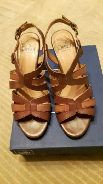 Sandaly Caprice nowe