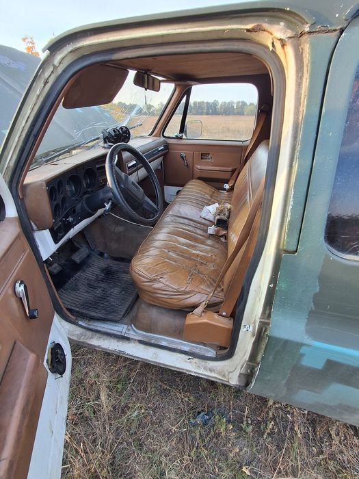 Продам шевроле субурбан