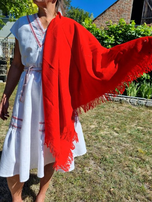 Сукня ретро  в українському національному стилі