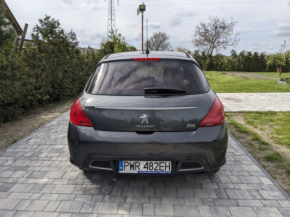 Peugeot 308 bogate wyposażenie