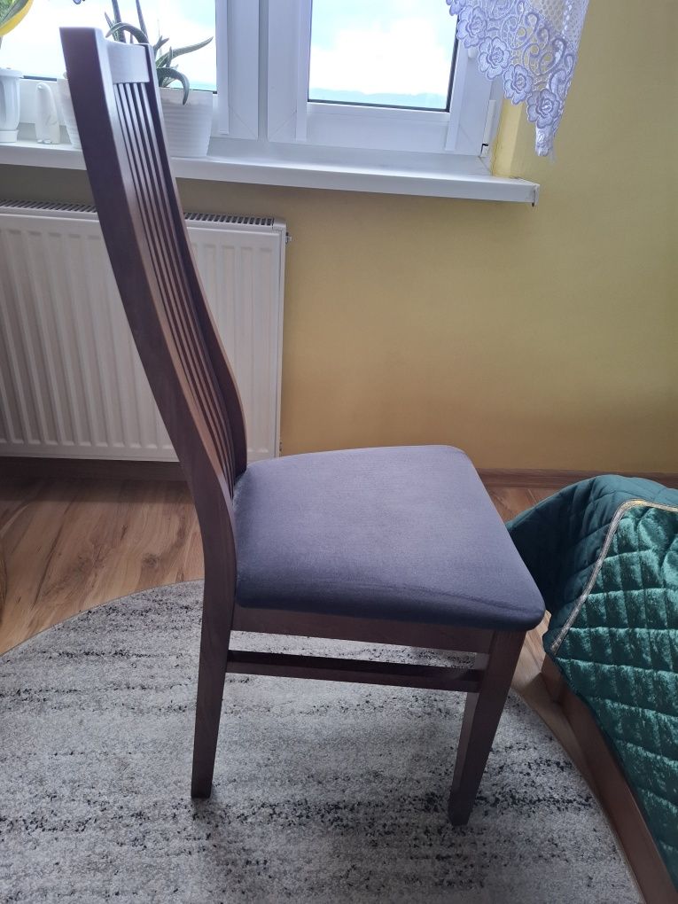 Krzesła do salonu