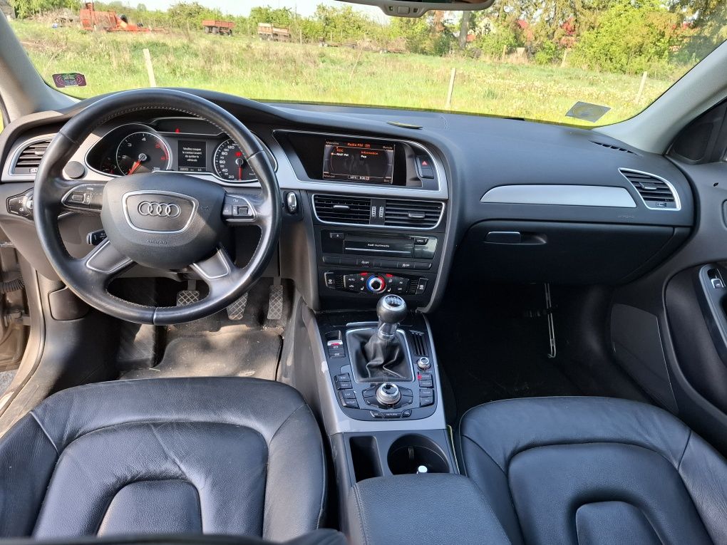 Audi a4  b8 2.0 tdi sedn