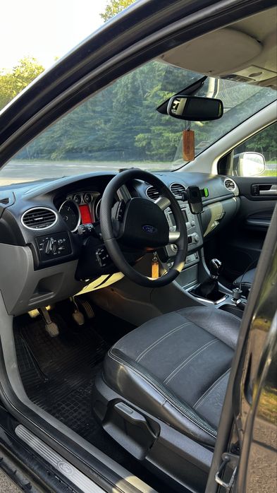 Ford Focus …………..