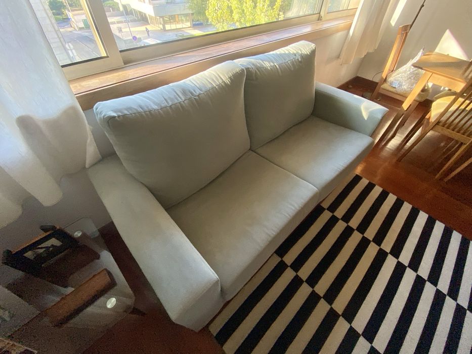 Sofá 3 lugares - tecido verde claro