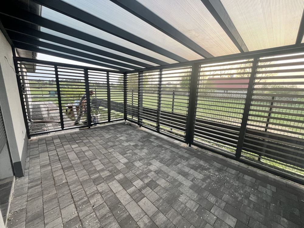 Pergola zadaszenie tarasu shuttersy ruchome deseczki