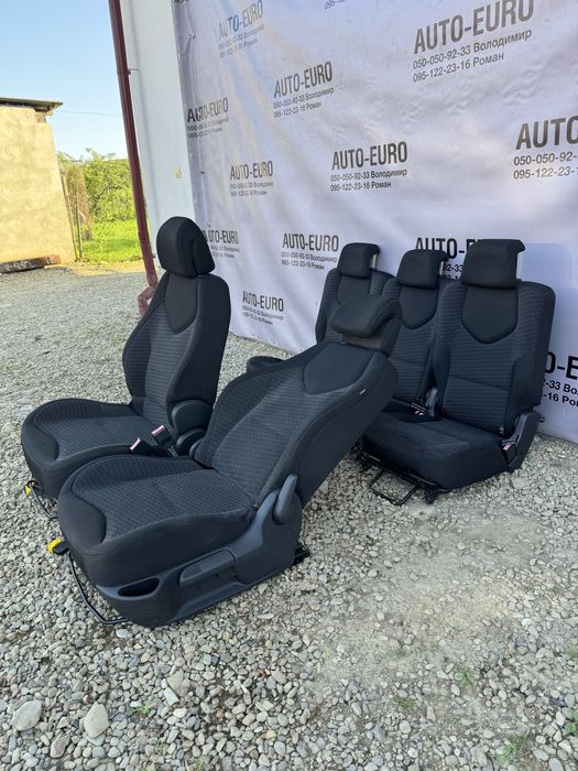 Сидіння сидения сідушки пежо 308 салон Пежо 308