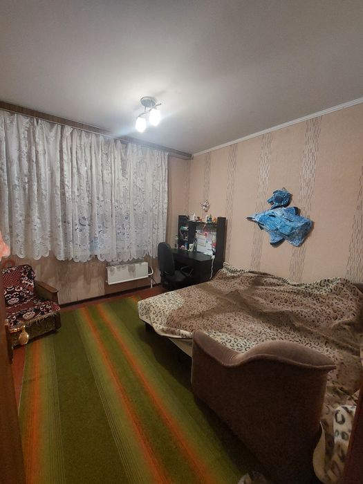 Продаж 3-х кімнатної квартири на Митниці