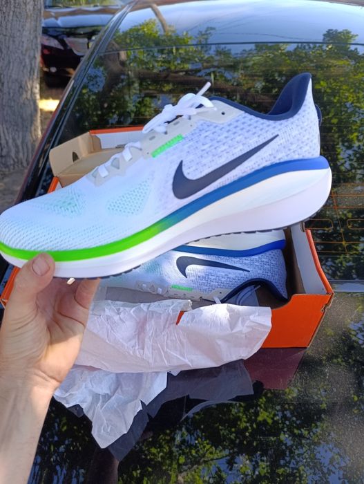 Nike Air Zoom Vomero 17 Wide p. 48,5 (32) нові
