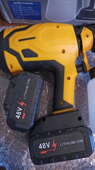 Краскопульт акумуляторний 800мл + акумулятор 21В