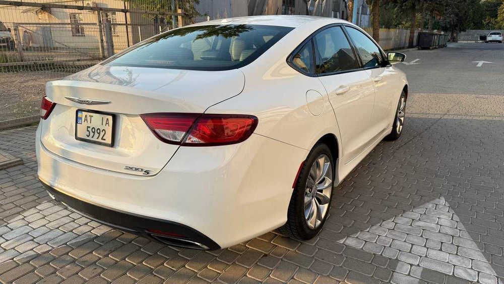 Продам авто Chrysler 200 Sport версія
