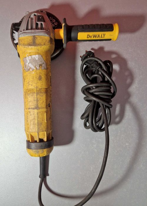 Szlifierka kątowa  DEWALT DWE4237