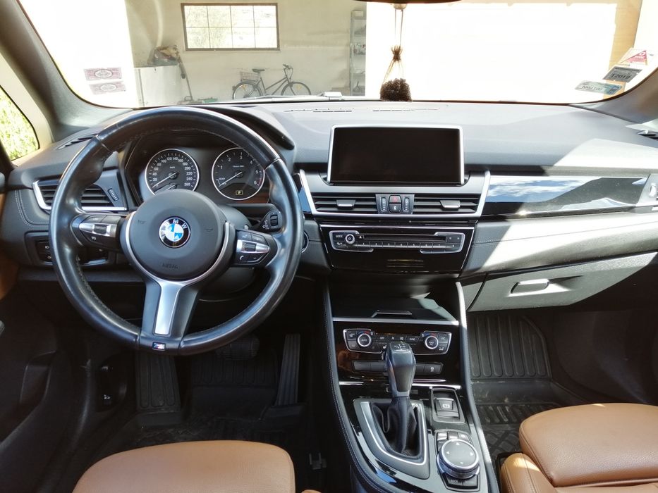 BMW F45 Active Tourer M pakiet, duża navi