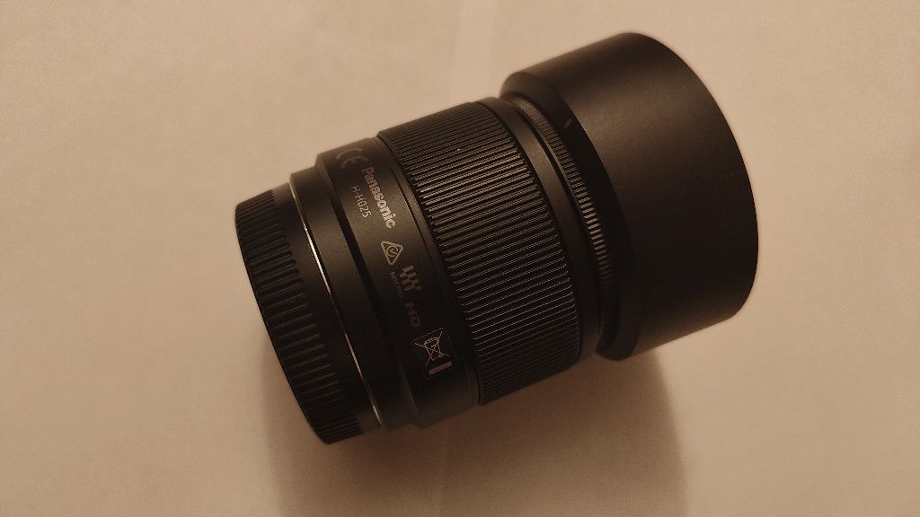 Obiektyw Panasonic Lumix G 25mm f/1.7  mikro 4/3