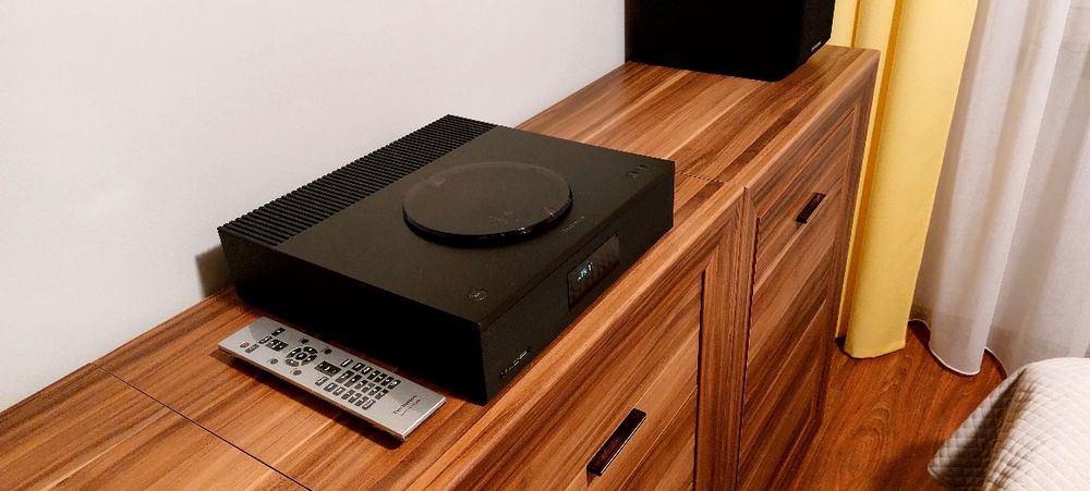Technics SA-C600+Dynaudio Emit 10