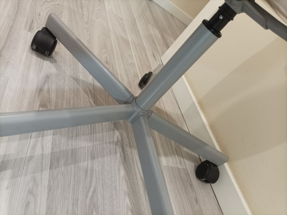 Secretária e Cadeira