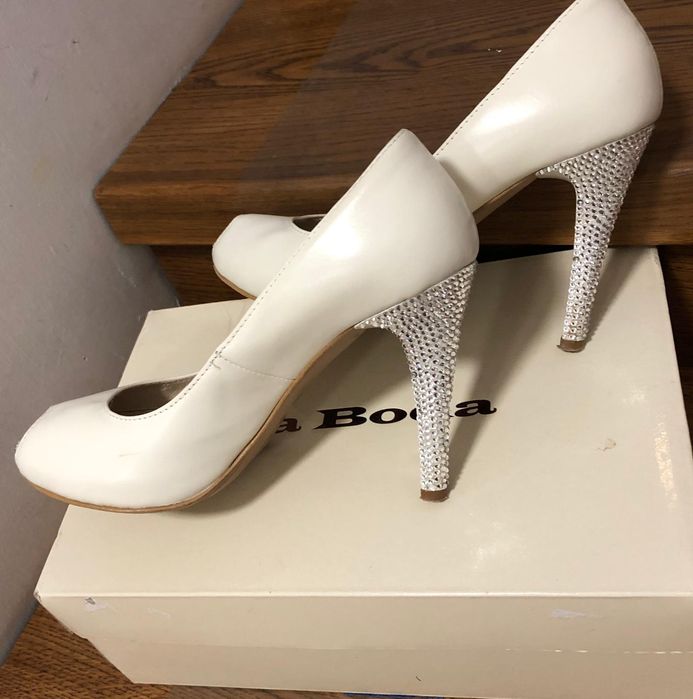 Buty ślubne la boda roz 36 kolor Ivory szpilki z cyrkoniami