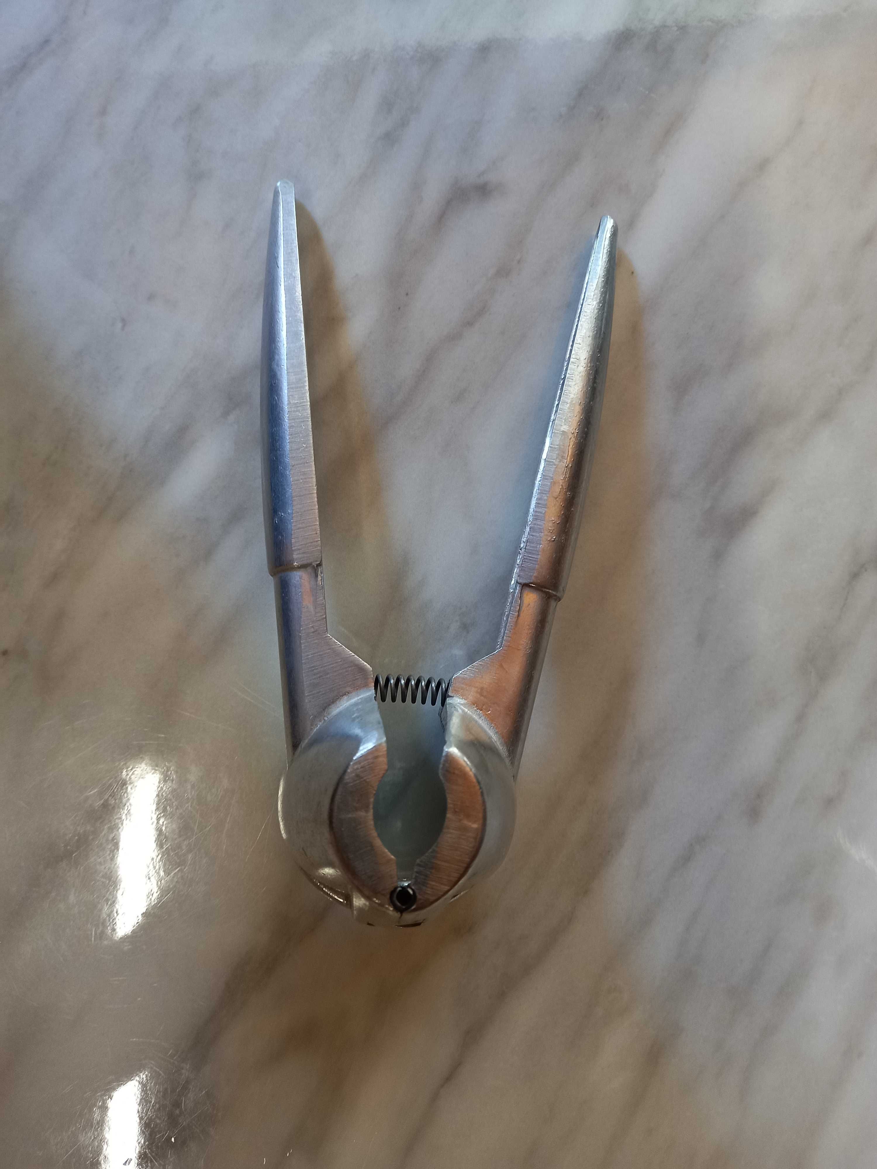Dziadek do orzechów metalowy