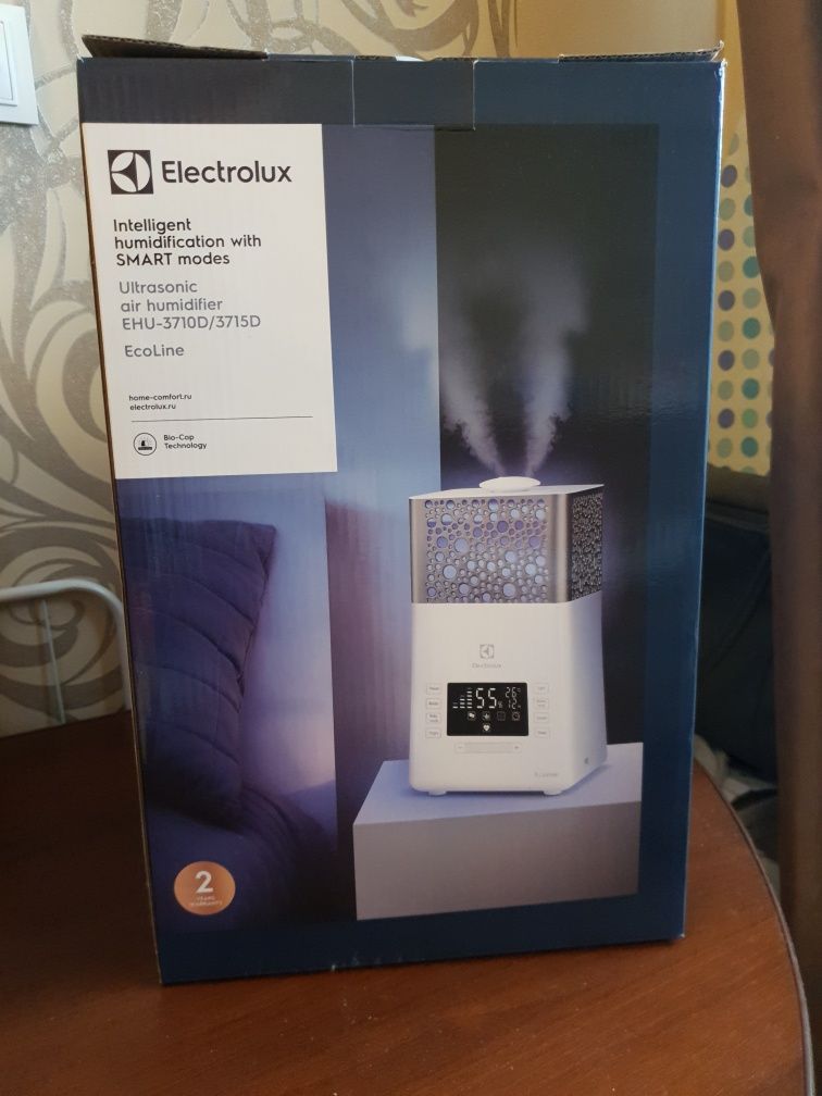 Зволожувач повітря Electrolux EHU-3710D