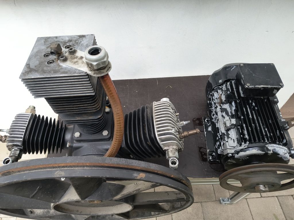 Sprężarka 11kW LW 3 tłokowa kompresor pompa pąpa powietrza agregat duz