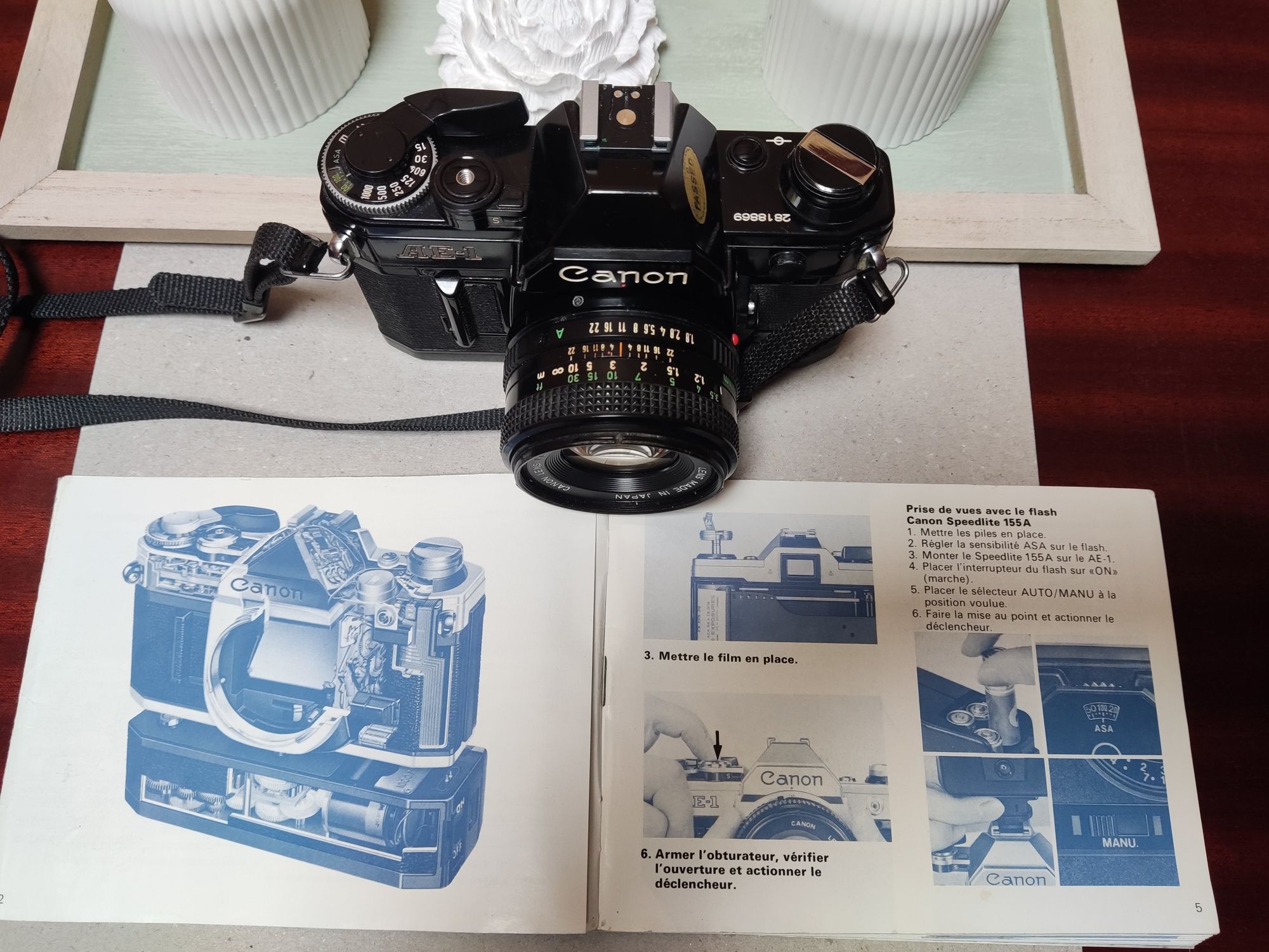 Canon Ae1 preta analógica com lente FD 50mm