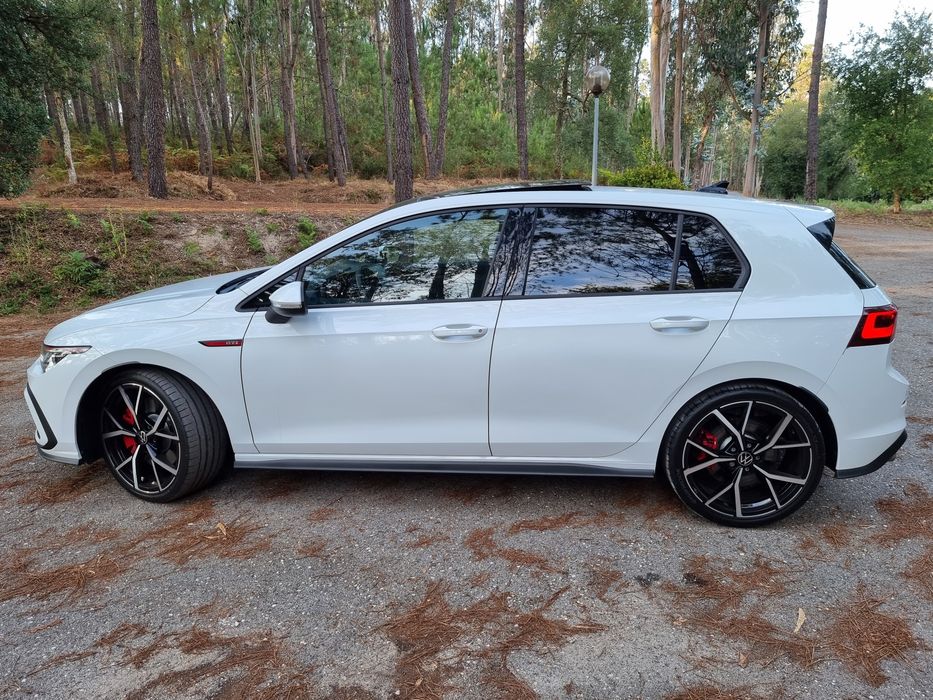 Volkswagen Golf VIII GTI 2.0 TSI 245cv – 2022