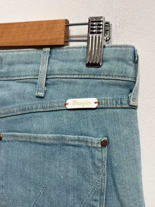 Damskie spodnie Wrangler Courtney W28 L34 jasnoniebieskie skinny jeans