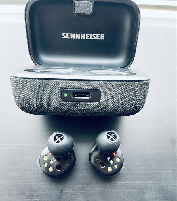 Навушники Sennheiser MOMENTUM 3 чорні
