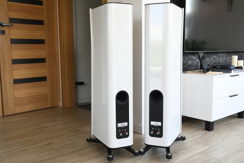 kolumny Głośnikowe podłogowe stereo Focal Kanta 2 w świetnym stanie!